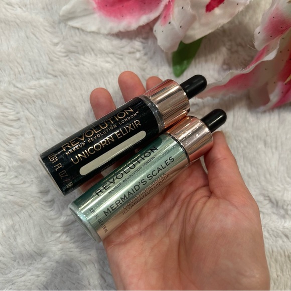 Revolution Skincare Highlighter Duo in Unicorn Elixir and Mermaid Scales - Picture 2 of 9